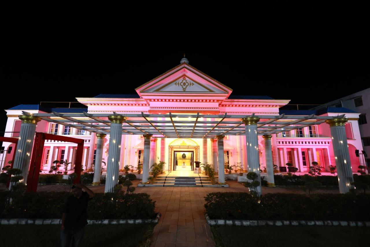 The Royal Palace Dewas Exterior foto